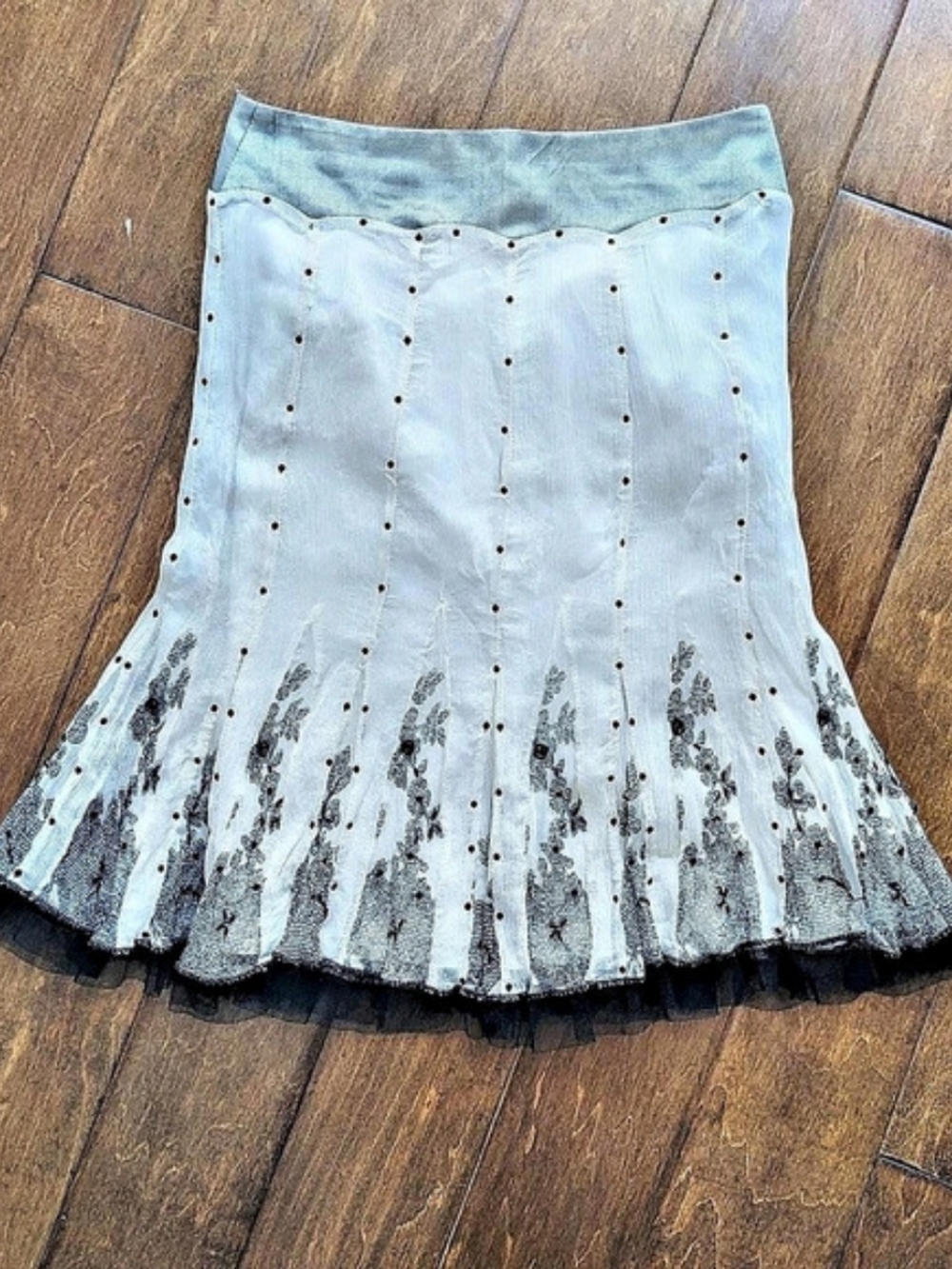 Forever White & Black Mini Skirt Like New